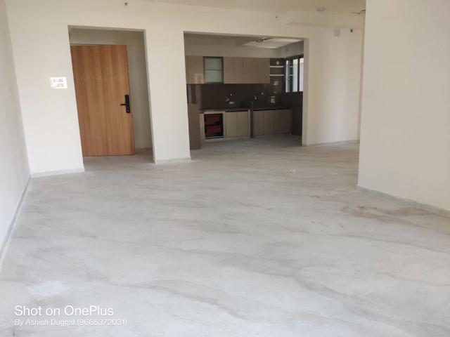 Rental | 3 BHK 1350 Sq.Ft. Apartment in Jhamtani Nandan Ace