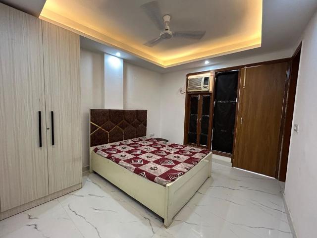 Rental | 3 BHK + 1350 Sq.Ft. Apartment in Saket