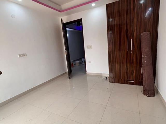 Rental | 3 BHK 1350 Sq.Ft. Apartment in Saket
