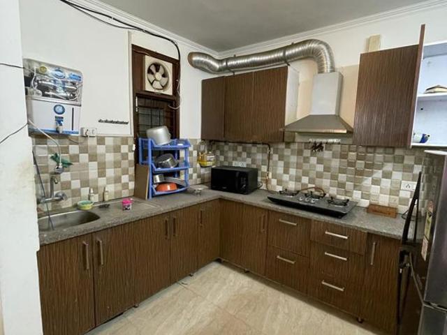 Rental | 3 BHK + 1350 Sq.Ft. Apartment in Saket
