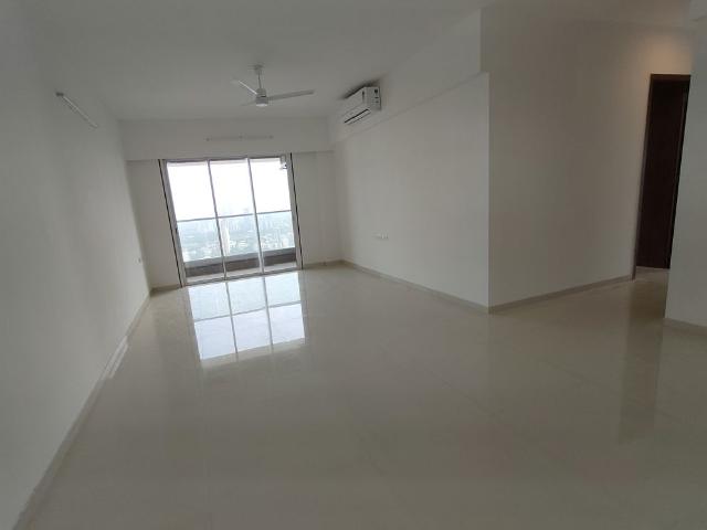 Rental | 3 BHK 1350 Sq.Ft. Apartment in Runwal Nirvana