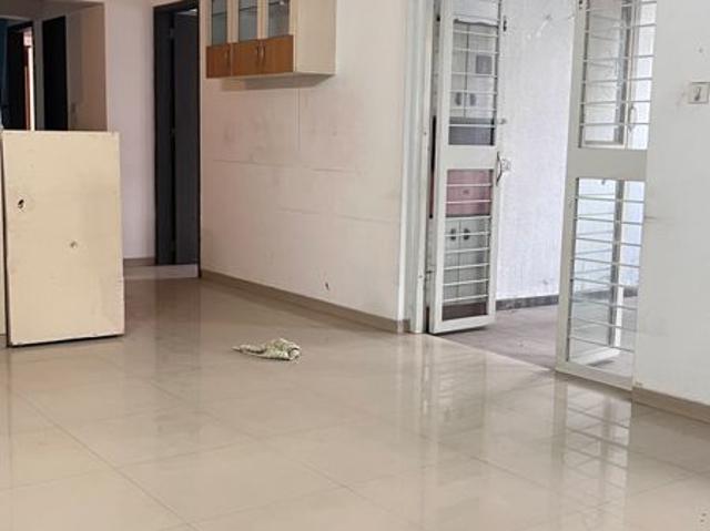 Rental | 3 BHK 1350 Sq.Ft. Apartment in Topaz CHS Shivajinagar