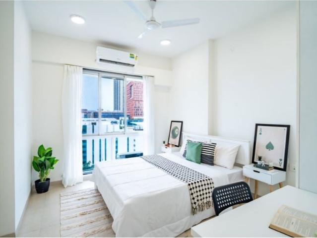 Rental | 3 BHK 1358 Sq.Ft. Apartment in Hiranandani Adalia A