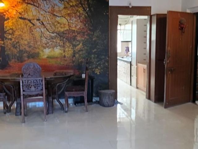 Rental | 3 BHK + 1360 Sq.Ft. Apartment in Karia Konark Campus