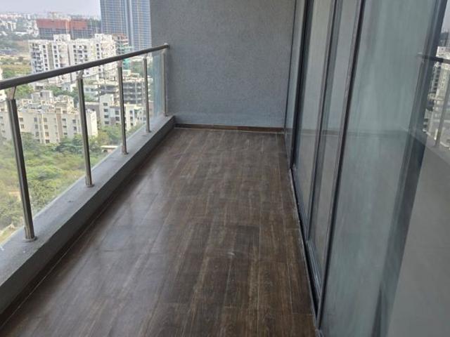 Rental | 3 BHK 1361 Sq.Ft. Apartment in VTP Solitaire