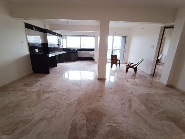 Rental | 3 BHK + 1366 Sq.Ft. Apartment in Bhusari Colony