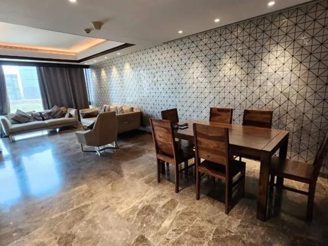 Rental | 3 BHK 1370 Sq.Ft. Apartment in Lodha Trump Tower