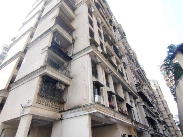 Rental | 3 BHK + 1370 Sq.Ft. Apartment in Nisarg Hyde Park