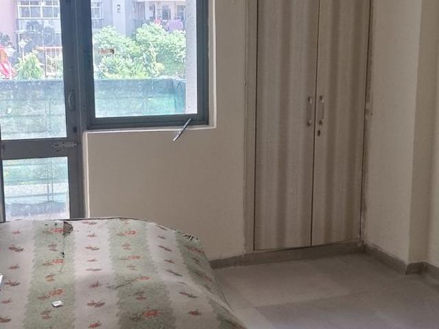Rental | 3 BHK 1385 Sq.Ft. Apartment in Amrapali Pan Oasis