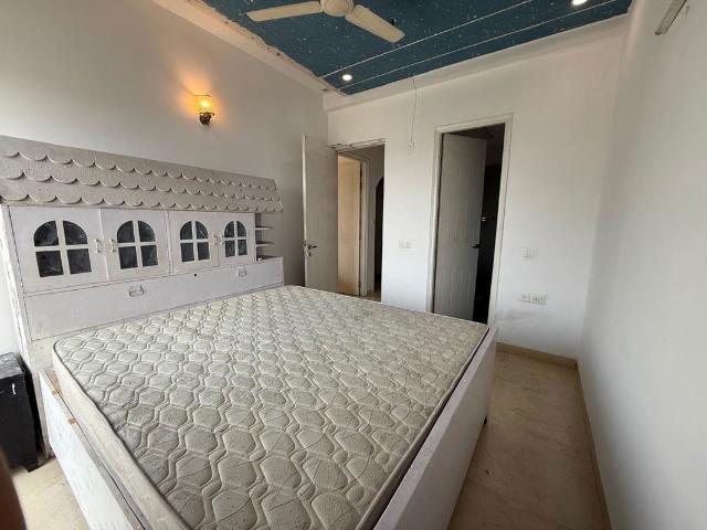 Rental | 3 BHK 1395 Sq.Ft. Apartment in Ajnara Grand Heritage