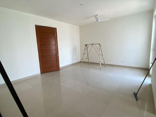 Rental | 3 BHK + 1395 Sq.Ft. Apartment in Emaar Emerald Estate