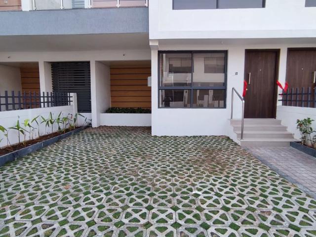 Rental | 3 BHK 1300 Sq.Ft. Villa in Gera World of Joy