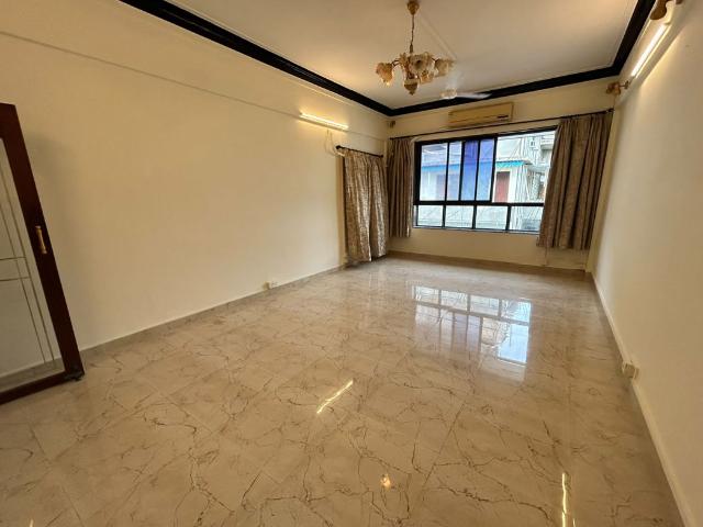 Rental | 3 BHK 1300 Sq.Ft. Apartment in Churchgate
