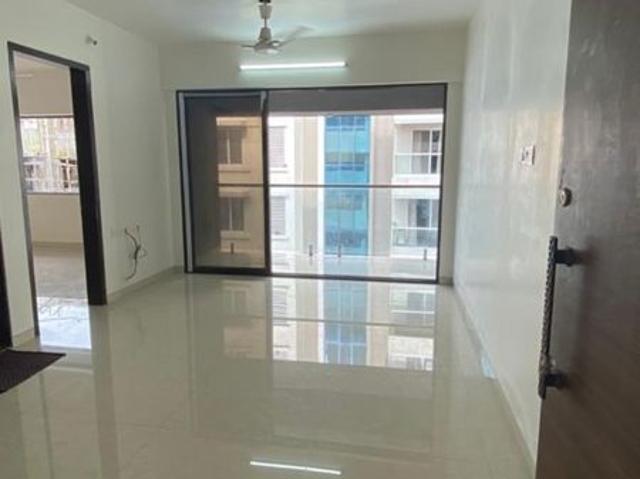 Rental | 3 BHK 1300 Sq.Ft. Apartment in Chhaya Society