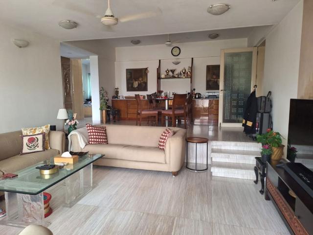 Rental | 3 BHK 1300 Sq.Ft. Apartment in Ariane Apartment