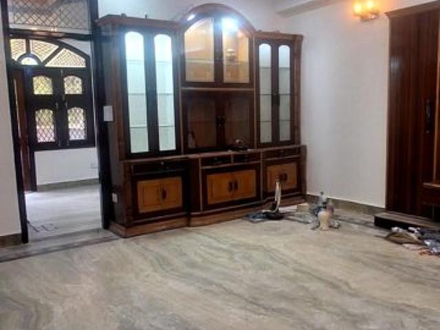 Rental | 3 BHK 1300 Sq.Ft. Apartment in Balaji Arcade Rajendra Nagar