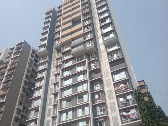 Rental | 3 BHK 1300 Sq.Ft. Apartment in Blue Crystal