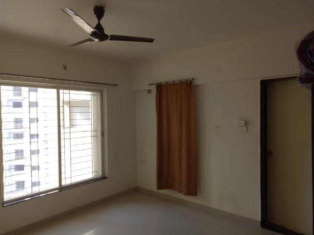 Rental | 3 BHK 1300 Sq.Ft. Apartment in Grand View Vismay