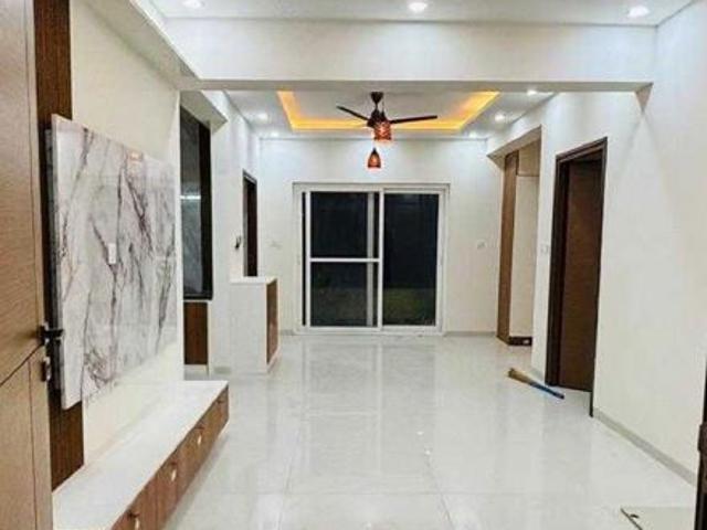 Rental | 3 BHK 1300 Sq.Ft. Apartment in DSR Green Waters