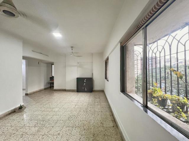 Rental | 3 BHK + 1300 Sq.Ft. Apartment in Jal Vayu Vihar Apartments