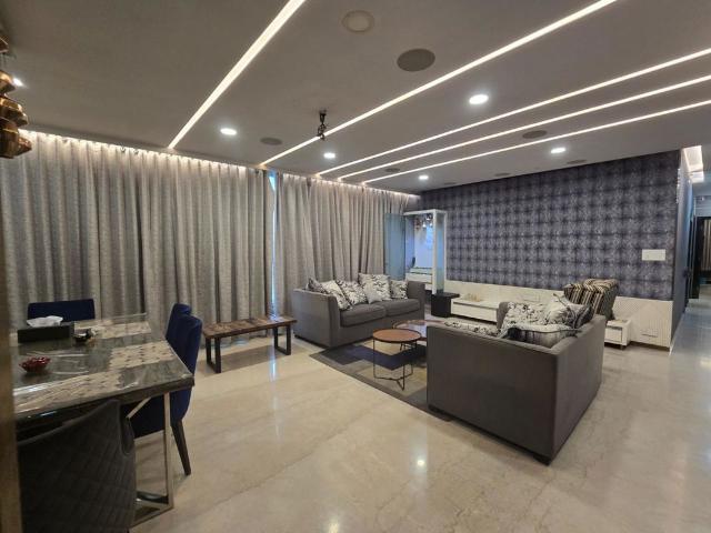Rental | 3 BHK + 1300 Sq.Ft. Apartment in Oberoi Exquisite Goregaon