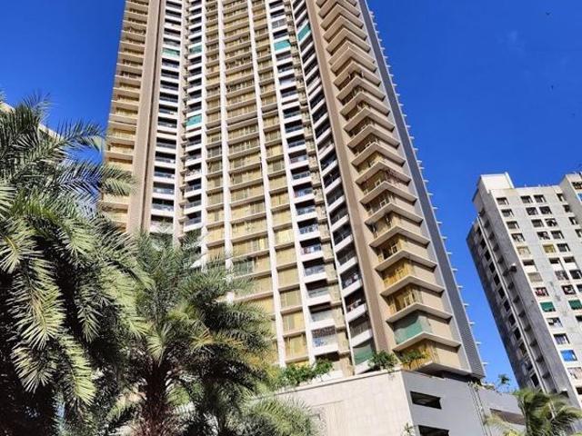 Rental | 3 BHK 1300 Sq.Ft. Apartment in Transcon Triumph Tower