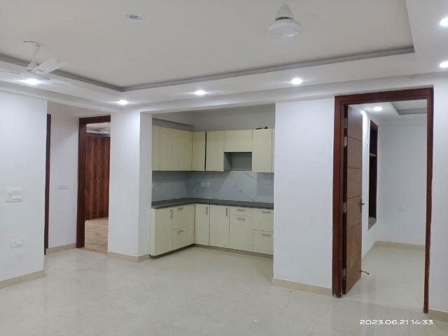Rental | 3 BHK 1300 Sq.Ft. Apartment in Vasant Kunj