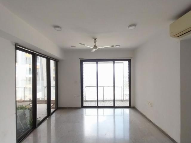 Rental | 3 BHK + 1319 Sq.Ft. Apartment in Lodha New Cuffe Parade