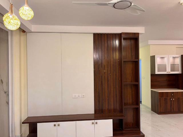 Rental | 3 BHK 1323 Sq.Ft. Apartment in Mantri Lithos