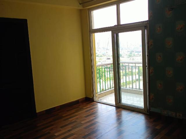 Rental | 3 BHK + 1325 Sq.Ft. Apartment in JM Aroma