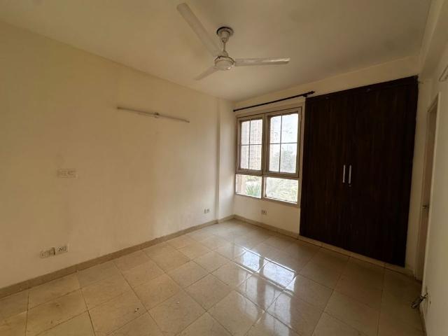 Rental | 3 BHK + 1326 Sq.Ft. Apartment in Tulip White