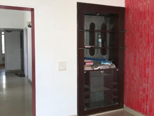 Rental | 3 BHK + 1326 Sq.Ft. Apartment in Tulip White