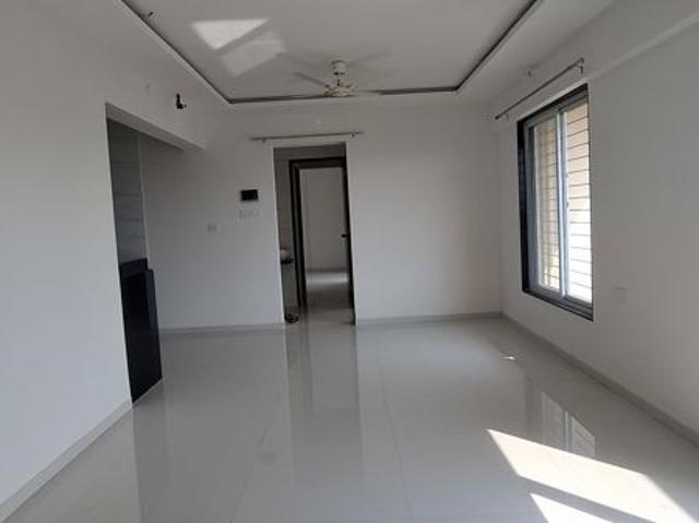 Rental | 3 BHK + 1330 Sq.Ft. Apartment in Silveroak Shriyans Apartment