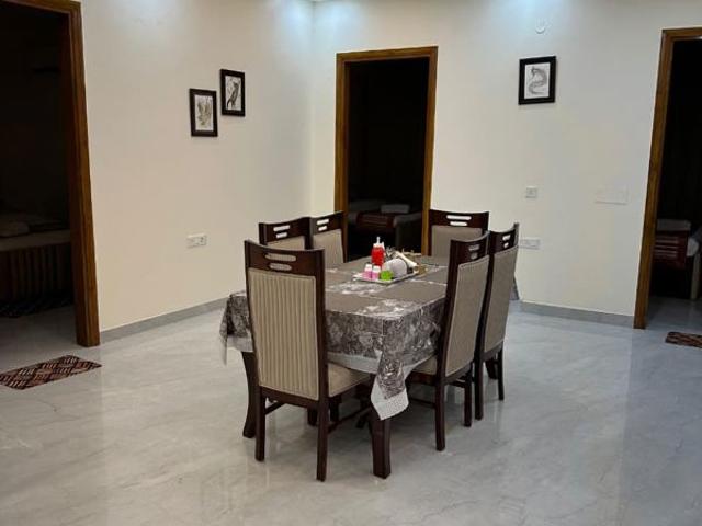 Rental | 3 BHK 1450 Sq.Ft. Apartment in Ansal Royale Casa