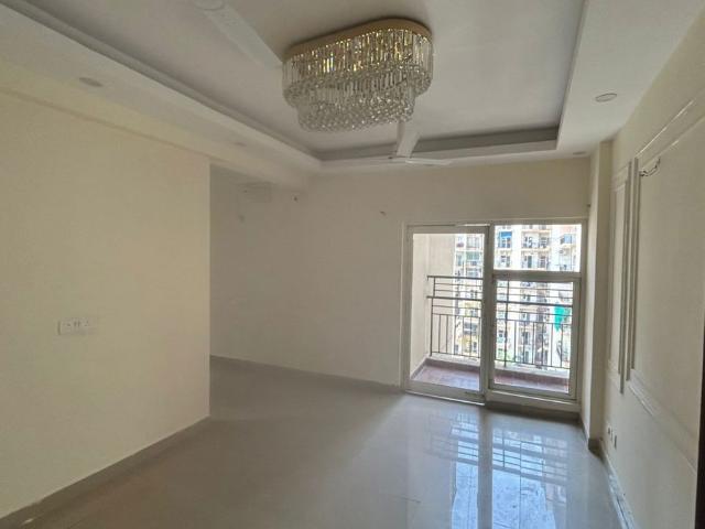 Rental | 3 BHK 1450 Sq.Ft. Apartment in Aims Golf City