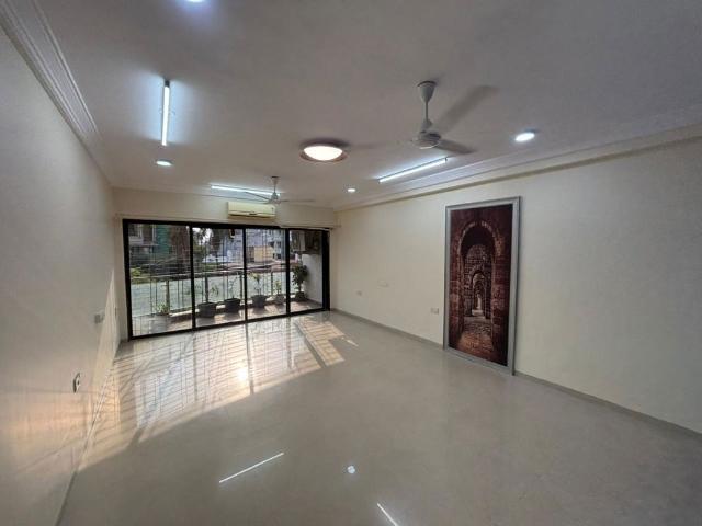 Rental | 3 BHK 1450 Sq.Ft. Apartment in Bandra West