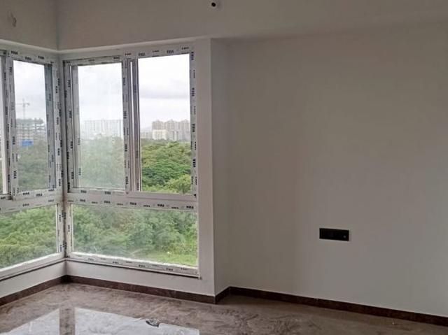 Rental | 3 BHK + 1450 Sq.Ft. Apartment in Shroff Aureta