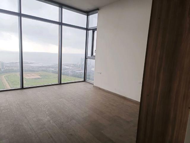 Rental | 3 BHK + 1450 Sq.Ft. Apartment in Piramal Mahalaxmi