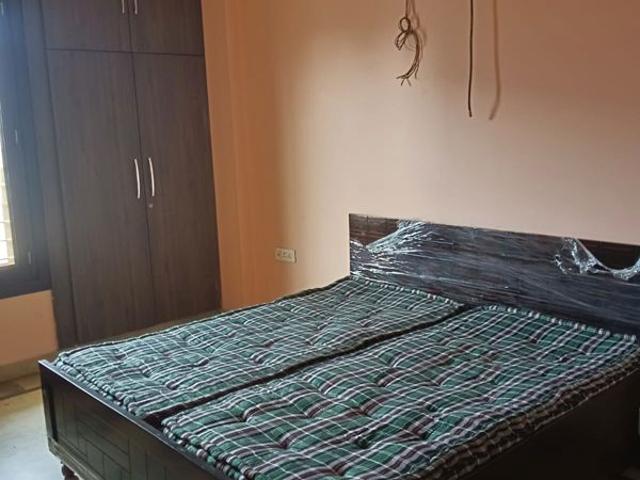 Rental | 3 BHK 1450 Sq.Ft. Independent House in RWA Apartments Sector 12