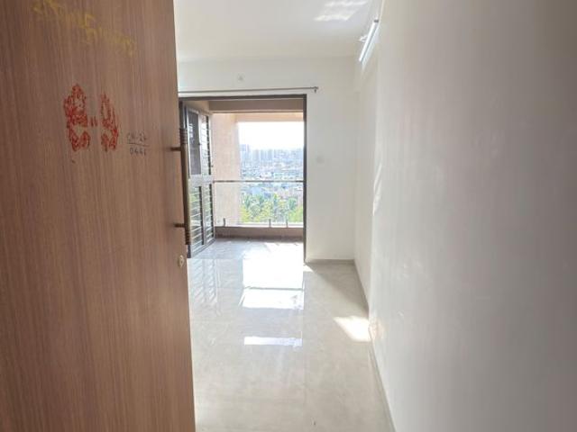 Rental | 3 BHK 1465 Sq.Ft. Apartment in B.U.Bhandari Everglade