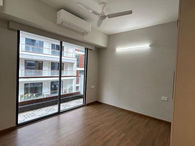 Rental | 3 BHK + 1470 Sq.Ft. Apartment in Signature Global City 63A