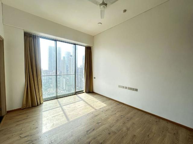 Rental | 3 BHK + 1483 Sq.Ft. Apartment in Rustomjee Crown