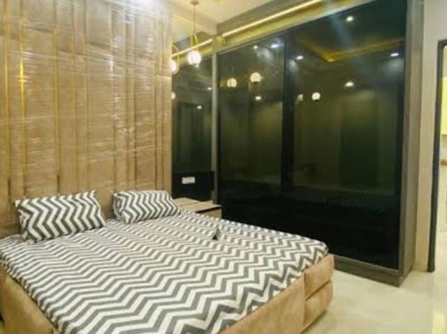 Rental | 3 BHK 1480 Sq.Ft. Apartment in Sikka Karnam Greens