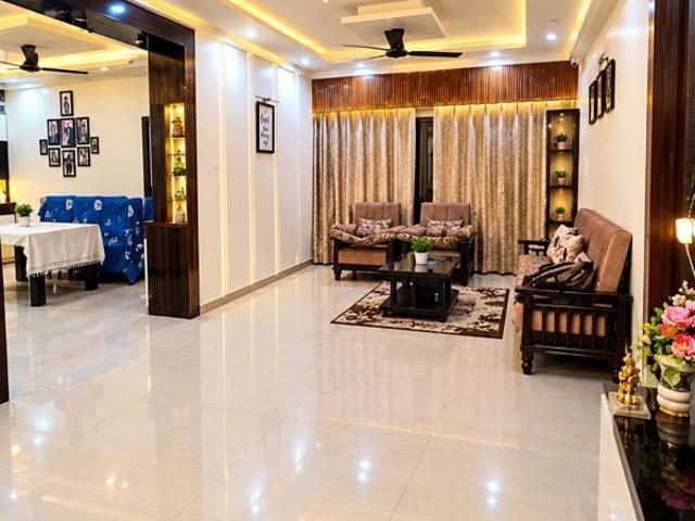 Rental | 3 BHK + 1492 Sq.Ft. Apartment in M R Platinum 321