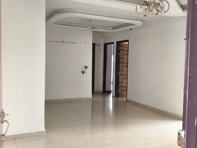 Rental | 3 BHK 1495 Sq.Ft. Apartment in Samridhi Luxuriya Avenue