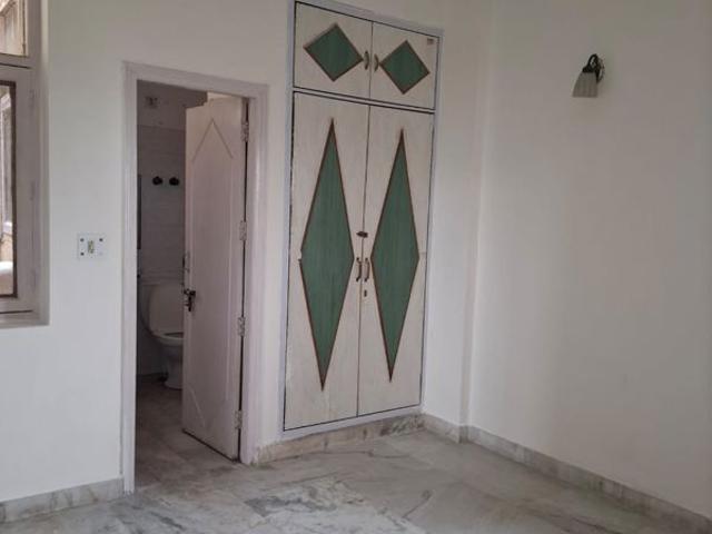 Rental | 3 BHK 1495 Sq.Ft. Apartment in SDS NRI Residency