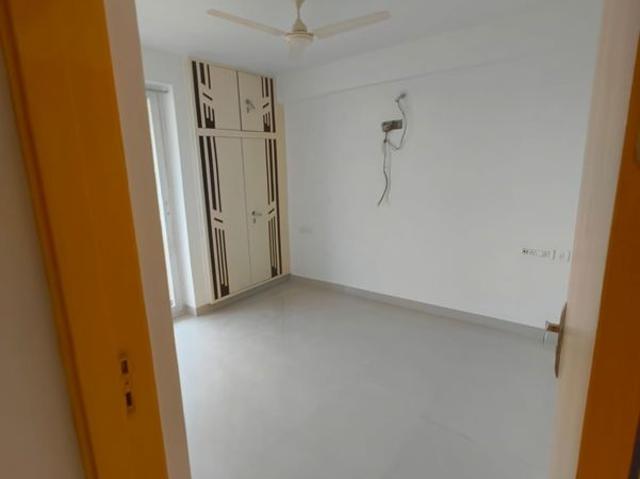 Rental | 3 BHK + 1499 Sq.Ft. Apartment in Anukampa Sky Lounges
