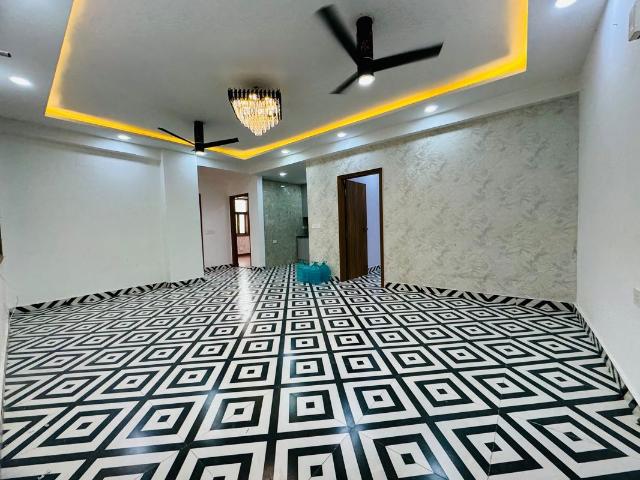 Rental | 3 BHK + 1400 Sq.Ft. Apartment in Chattarpur