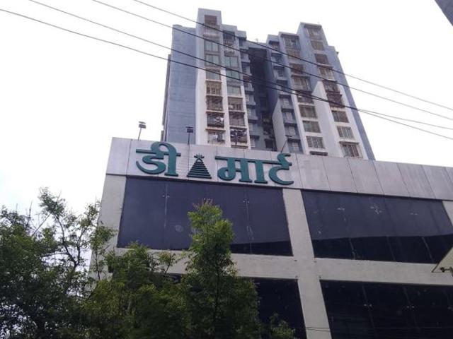 Rental | 3 BHK 1400 Sq.Ft. Apartment in Gagangiri Laxman Tower