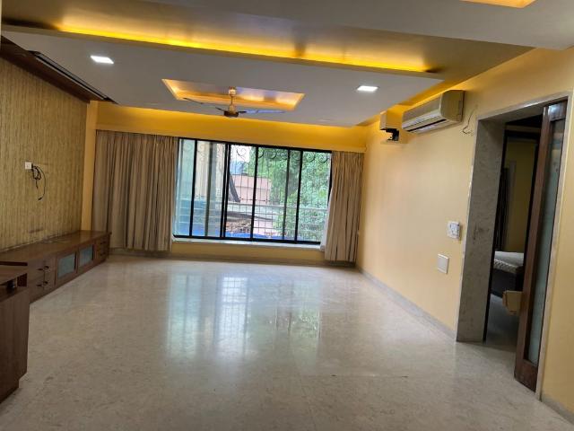 Rental | 3 BHK 1400 Sq.Ft. Apartment in Diamond Garden